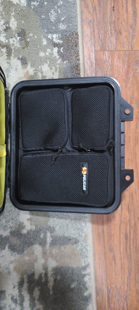 Pelican U160 Urban Elite Half Case Canera Pack