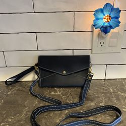 Portland Leather Envelope Convertible Crossbody