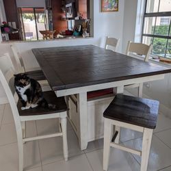 Dinning Table