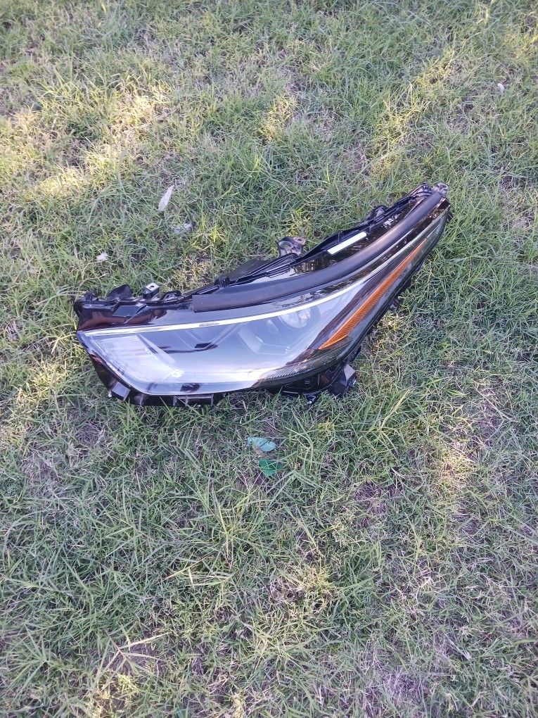 2020-23 toyota highlander lh headlight