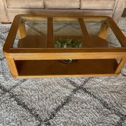 Coffe Table And 2 End Tables