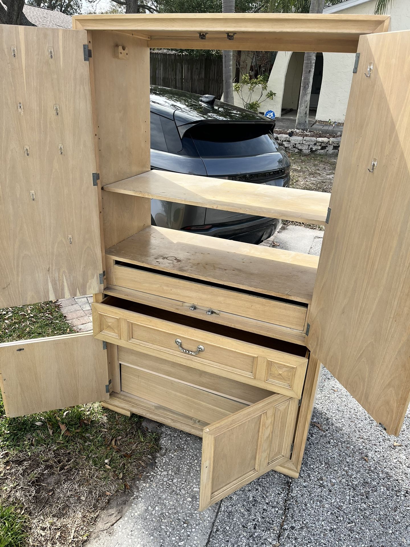 Armoire