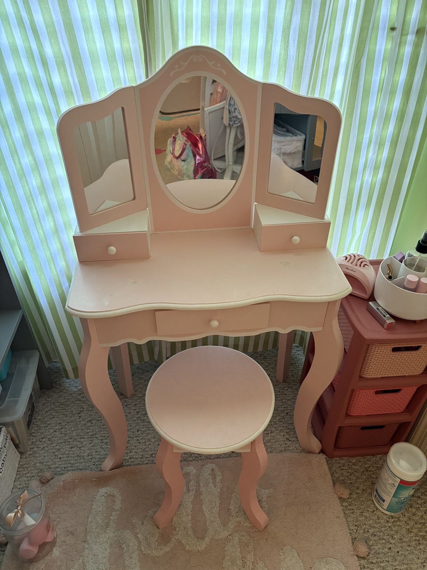 Little Girl Vanity