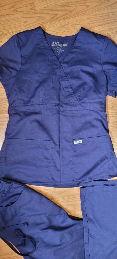Grey's Anatomy Women Scrubs.