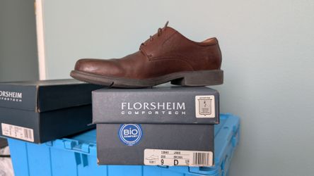 Florsheim Shoes, New. $30