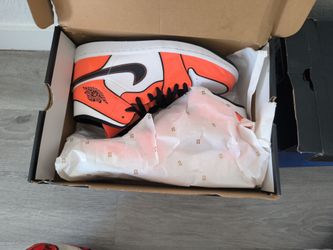 Air Jordan 1 mid se