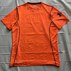 UNDER ARMOR HEAT GEAR MOISTURE WICKING ATHLETIC  T-SHIT ORANGE SIZE L FITTED