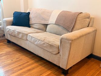 🚨 MOVING SALE 🚨 Comfortable Two-Seat Sofa w Beige Fabric & Throw Pillow