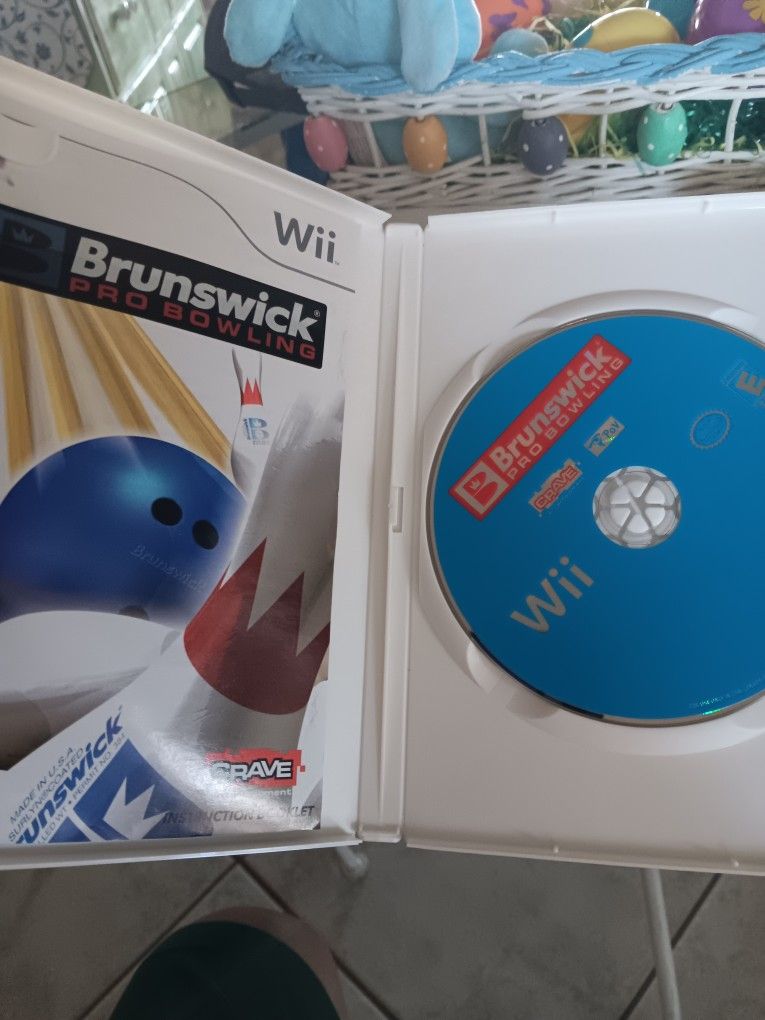 Nintendo Wii Brunswick Pro Bowling