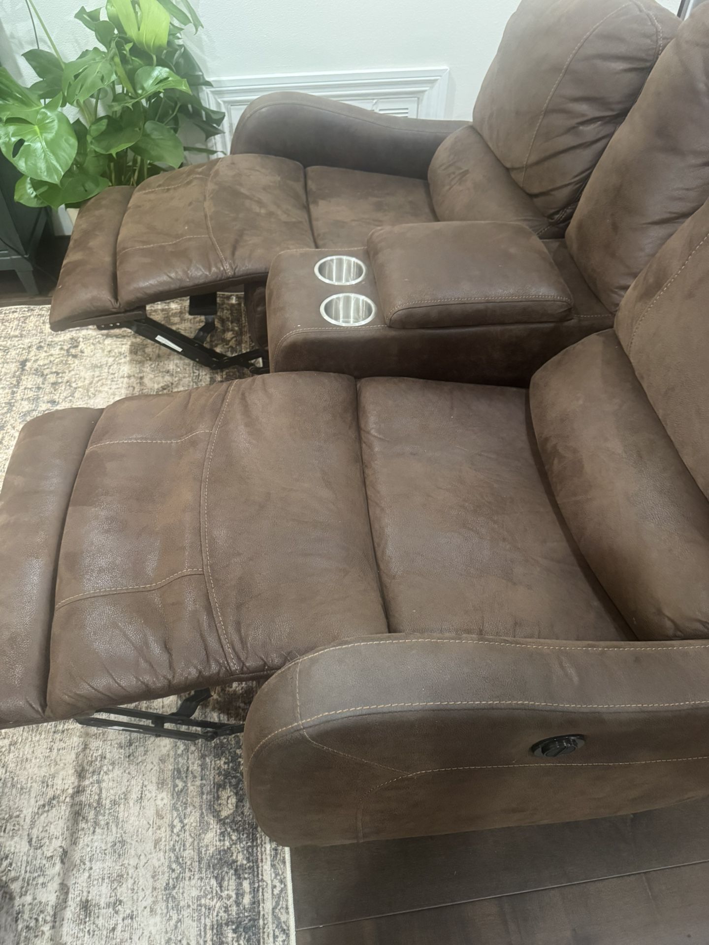 Free Brown Reclining Sofas
