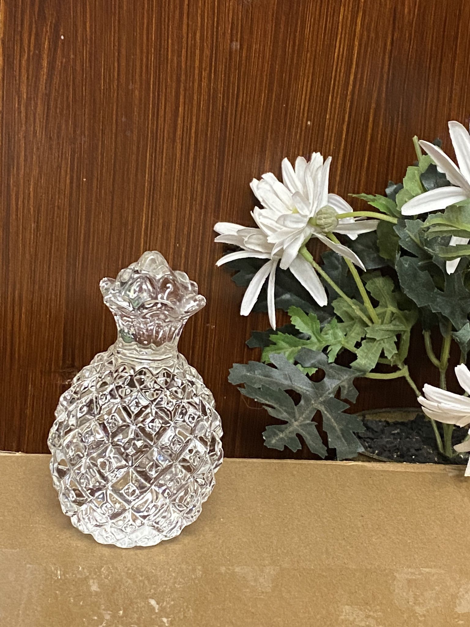 Vintage lead crystal pineapple paperweight