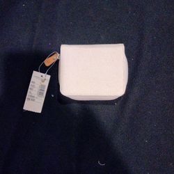 American Eagle Outfitters