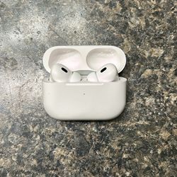 Apple AirPods Pro 2nd Generation with MagSafe Charging Case (USB-C)