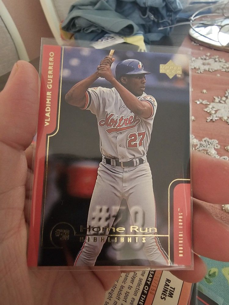 Montreal Expos Vladimir Guerrero Sr. '99 Upper Deck Homerun Highlights Baseball Card
