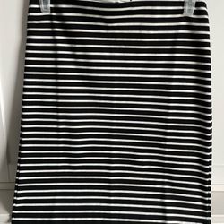 Womens Size Small Elastic Waist Band Skirts And Dresses