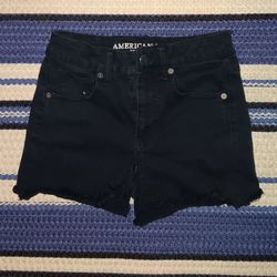 AMERICAN EAGLE OUTFITTERS BLACK NEXT LEVEL STRETCH X SHORTS. WOMEN'S SIZE 2
