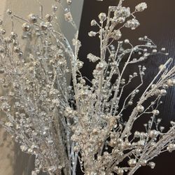 Artificial flowers 