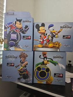 Kingdom Hearts Disney Gamestop Exclusive Full Set PVC gallery figure of Sora, Goofy, Donald, Hickey, and Pete