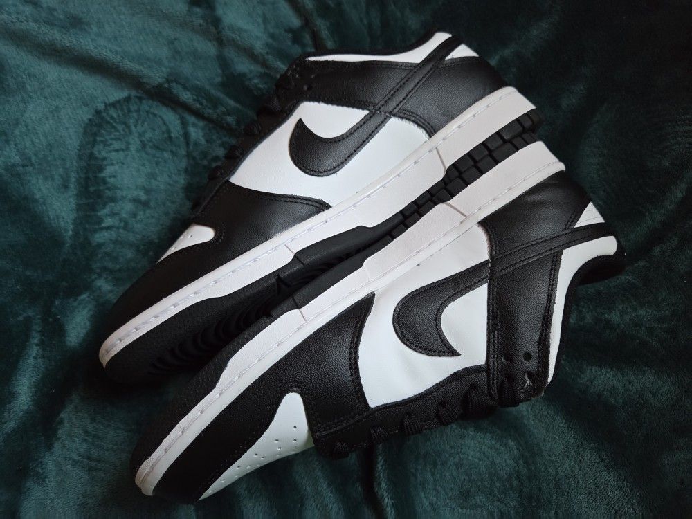 Nike Dunk Low Black White Panda Women display picture 1