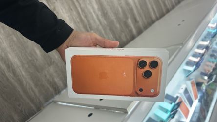 iPhone 17 pro max (new)