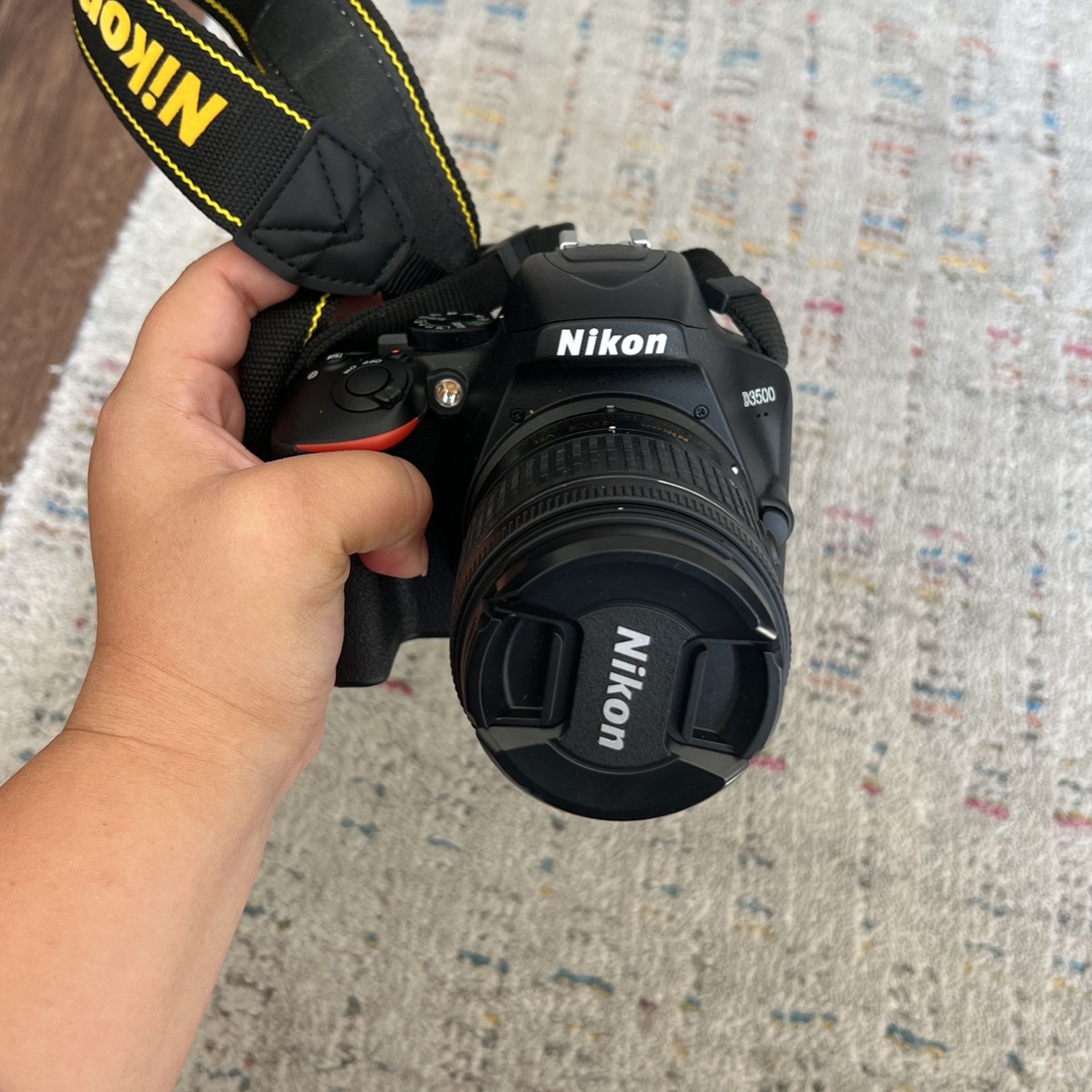 Nikon D3500