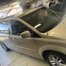 2014 Dodge Caravan/Grand Caravan