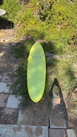 Gordon and Smith Magic Mid length surfboard