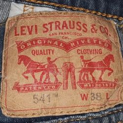 Men's Size 38 Levi's STRETCH Denim Jean Shorts Excellent Condition Price Is Firm Cash Only 