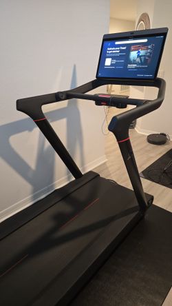 2020 Peloton Tread Needs Some Love Great for Home Workouts - Virginia Beach, VA