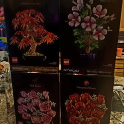 Brand new!!nunopened Botanicals lego bundle