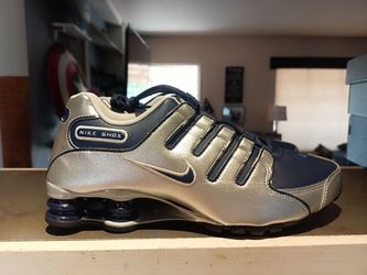8.5M BRAND NEW NIKE SHOX