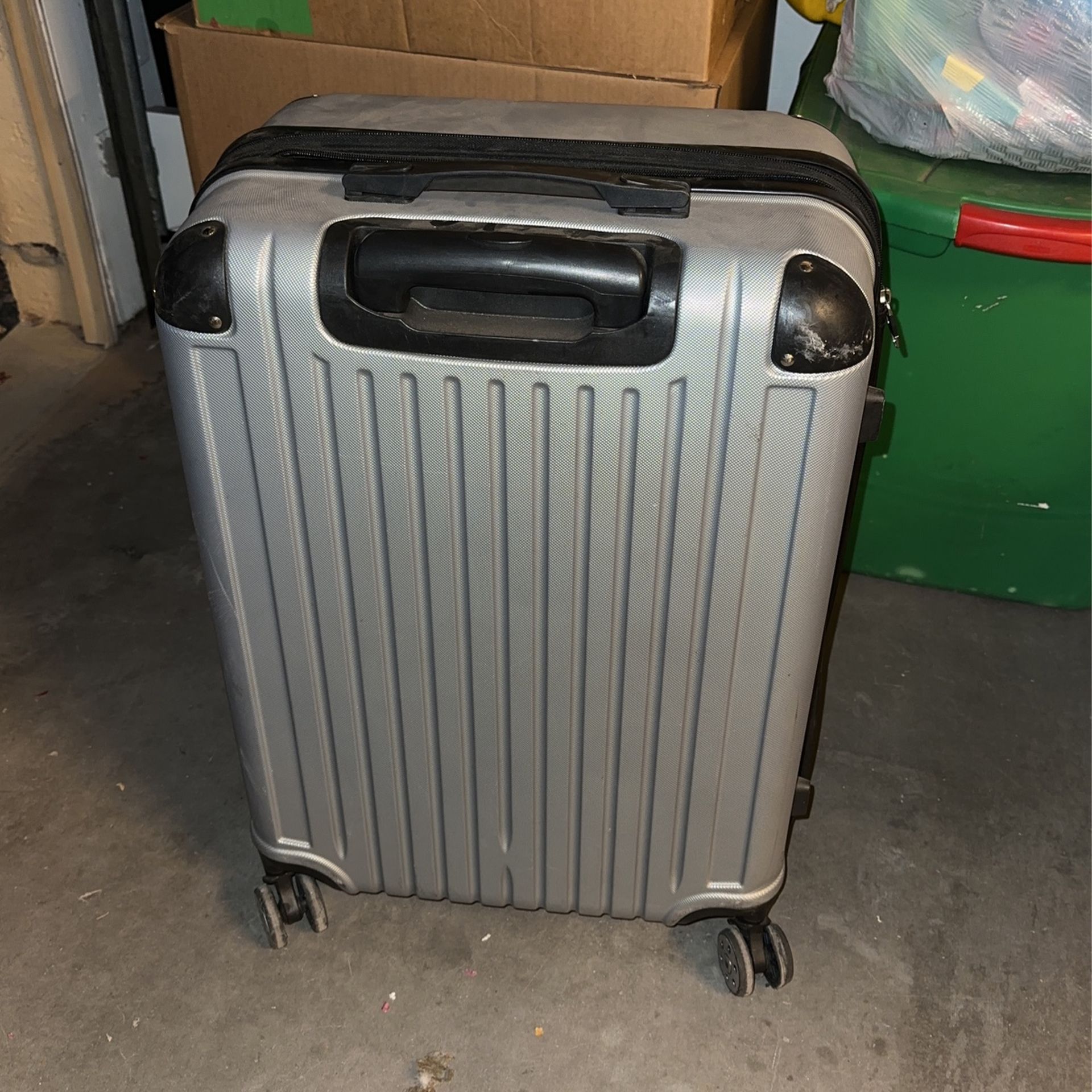 D.Kwen Suitcase