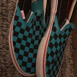 BLUE Checkered VANS Women’s 9
