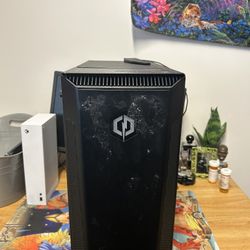 CyberPower Prebuilt Gaming PC