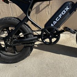 Macfox M16 Trading For Another Ebike And I Could Take Of The Grips If You Don’t Want Them On And Put The Stock Ones Back On