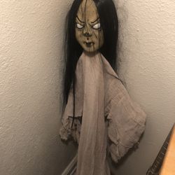 SCARY DOLL