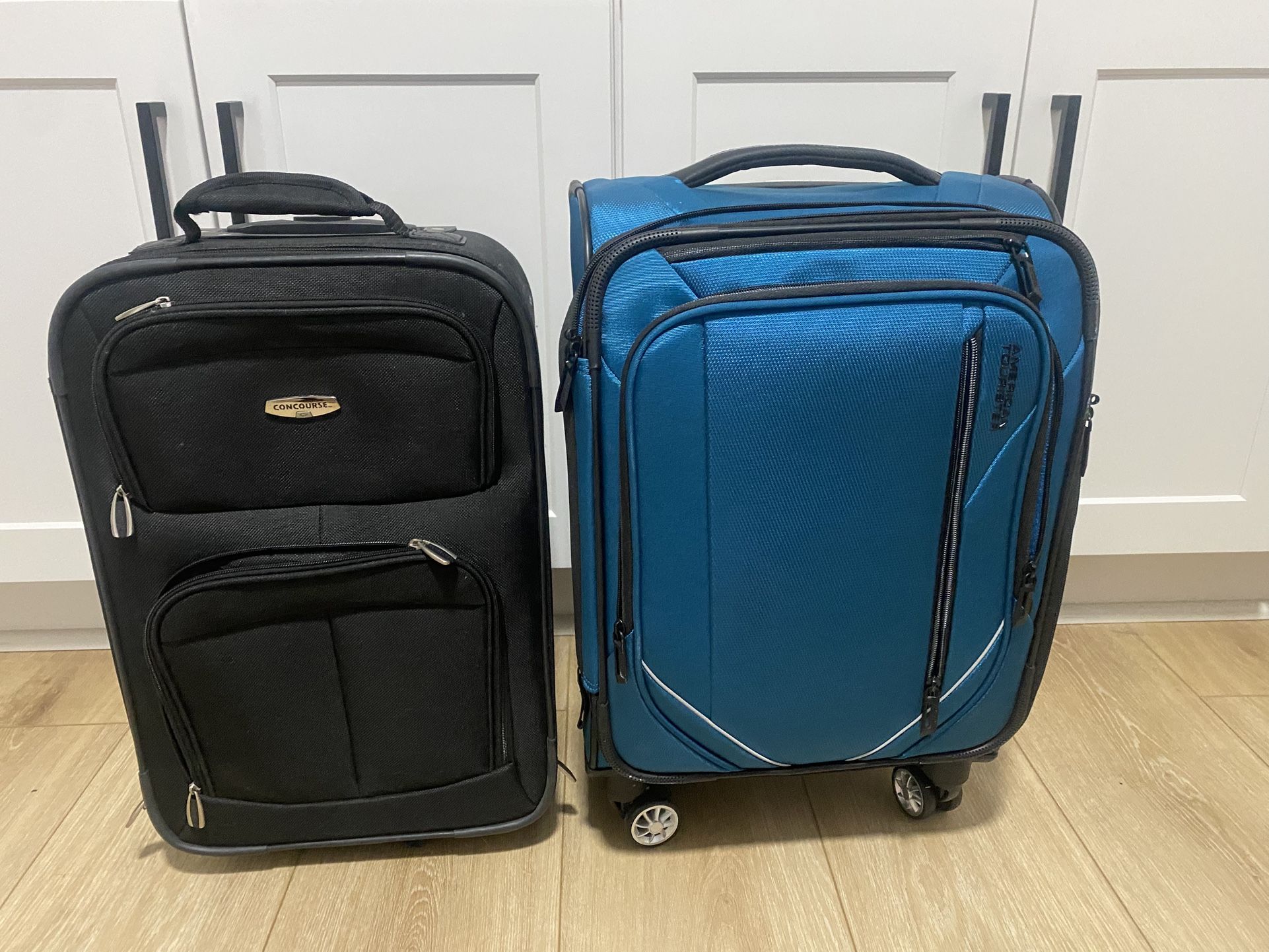 2 Roller Suitcases