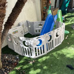 Free Baby Play Area And 0-3mo Clothes