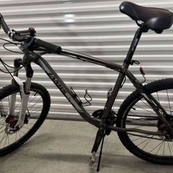 Jamis Durango Mountain Bike in Excellent Condition