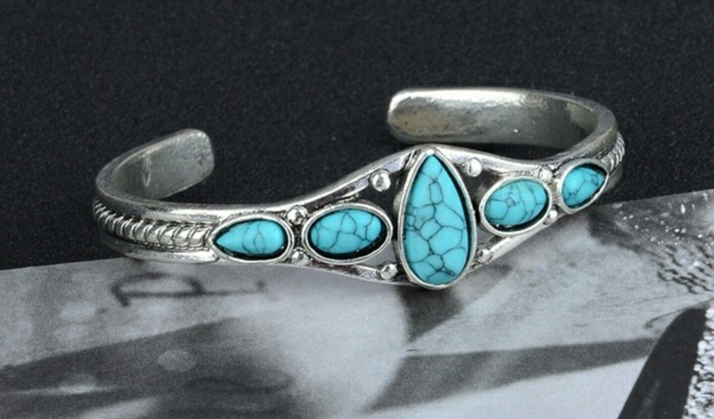 (Shipped Only) Vintage Style Silver Turquoise Bracelet