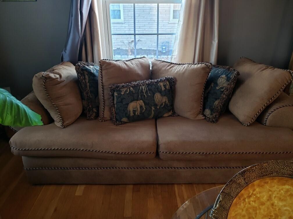 Living Room **BEST BEST OFFER**