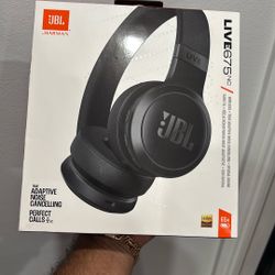 JBL Live675 Nc Wireless Headphones 