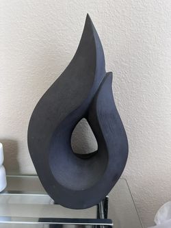 Black Sculpture Decor 