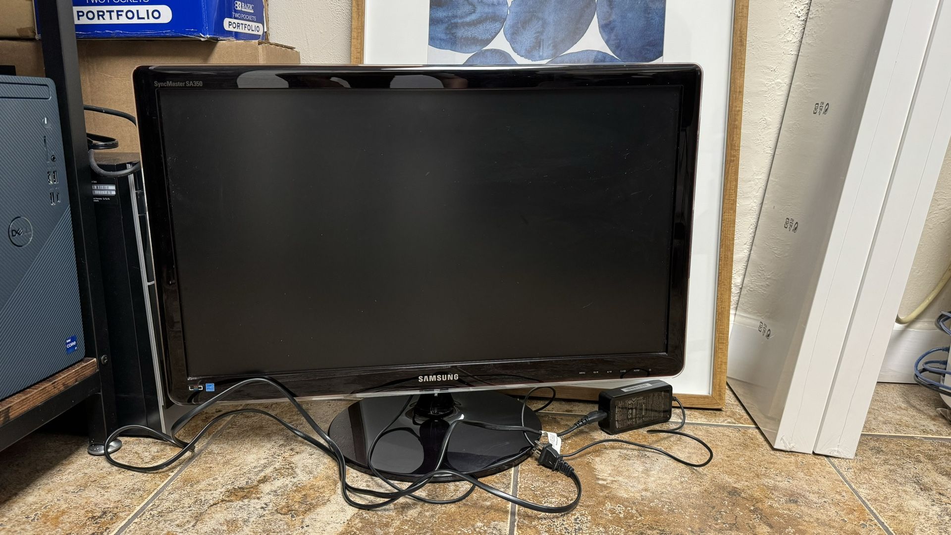 27” Samsung Monitor