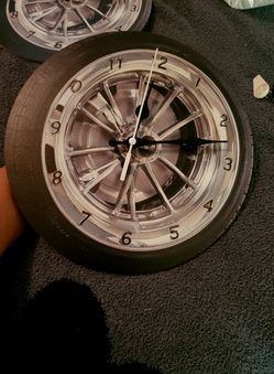 Clock - TIRE