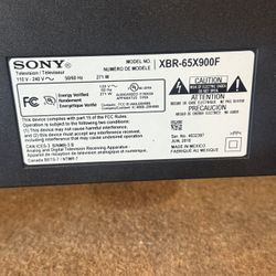 🎬 Sony 65” 4K HDR Smart TV (XBR-65X900F) + Brand New Wall Mount – Excellent Condition