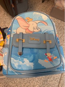 Dumbo lounge fly backpack