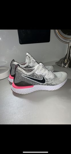 Nike women’s epic react flyknit 2