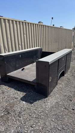 Utility 8 bin bed 86 inches fits a regular long bed might need extension on the frame