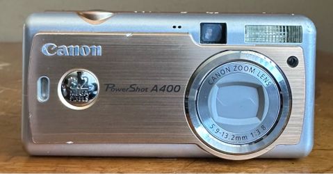 Canon PowerShot A400 Compact 3.2MP 2.2 Optical Zoom 1.5 LCD Digital Camera